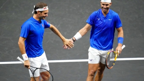Roger Federer thua ở trận đấu cuối cùng sự nghiệp
