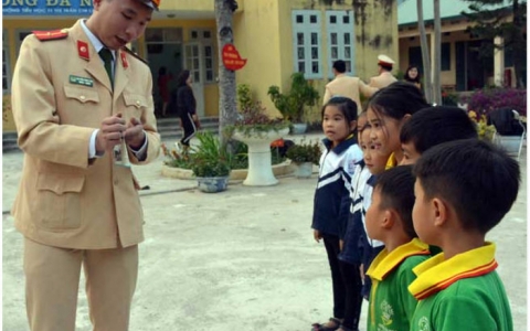 Tăng cường tuyên truyền an toàn giao thông cho học sinh