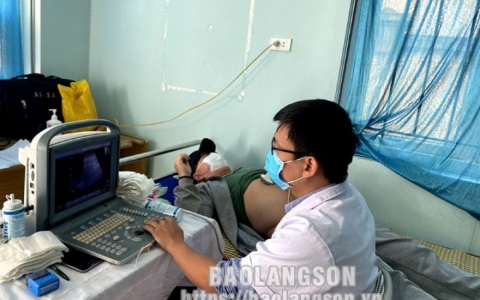 Thành phố Lạng Sơn: Hơn 200 người dân được khám sàng lọc, tư vấn sức khỏe miễn phí