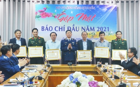 Tăng cường công tác phối hợp, tuyên truyền về biển đảo