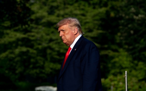Tỷ lệ ủng hộ Trump xuống thấp nhất nhiệm kỳ