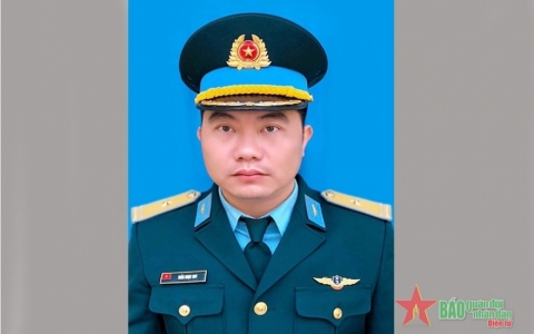 Truy tặng Huân chương Bảo vệ Tổ quốc cho Thiếu tá Trần Ngọc Duy