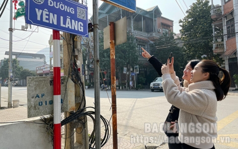 Bắc Sơn: Tiên phong gắn mã QR code lên biển tên đường phố, di tích danh thắng