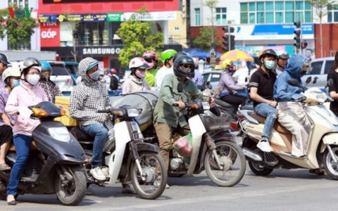 Dự báo thời tiết hôm nay: Nắng nóng ở nhiều nơi, cao nhất 36 độ C