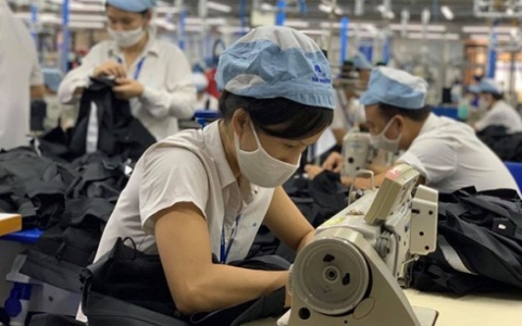 Gói hỗ trợ an sinh xã hội 62.000 tỷ: Làm sao để tiền không “đi lạc"?