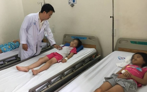 Hà Nội: Nhiều học sinh nhập viện vì rối loạn tiêu hóa sau bữa ăn tại trường
