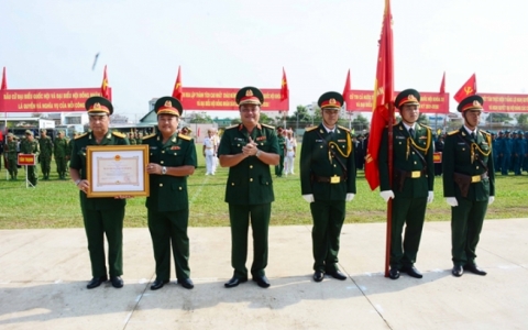 Lực lượng vũ trang tỉnh Long An đón nhận Huân chương Bảo vệ Tổ quốc hạng Nhì