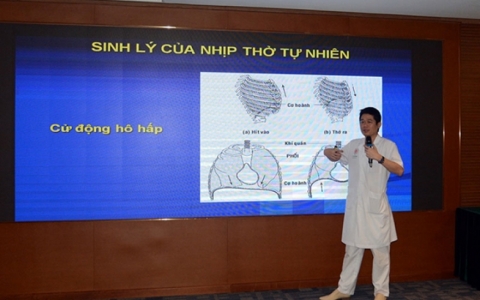 Bệnh viện Trung ương Quân đội 108 tổ chức tập huấn về sử dụng máy thở