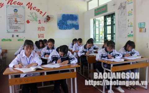 Chủ động chuẩn bị các điều kiện cho chương trình mới lớp 10