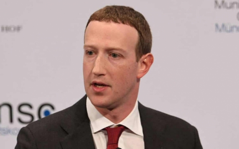 Mark Zuckerberg từng 'đấu tranh nội tâm' với bài đăng của Trump