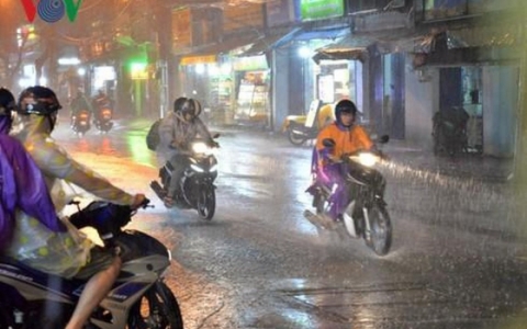 Thời tiết hôm nay: Vùng núi phía Bắc đề phòng mưa đá, gió giật mạnh