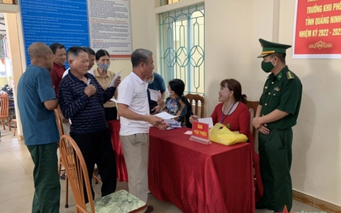 Xây dựng hệ thống chính trị cơ sở khu vực biên giới vững mạn