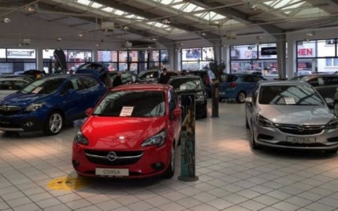 Đức đang đối mặt với năm bán xe mới tệ nhất hơn 3 thập kỉ
