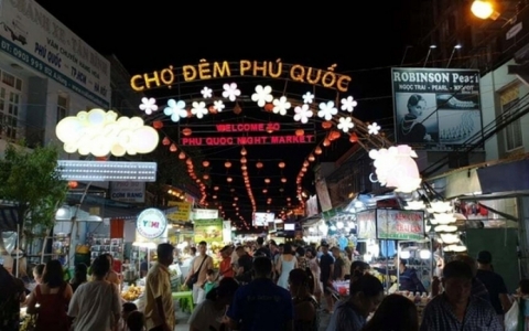Tour biển đảo đắt khách cuối tuần