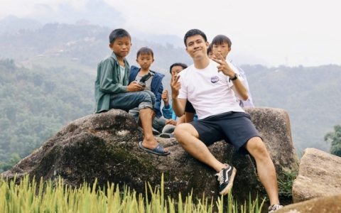 Vlogger du lịch "mắc kẹt" ở Tây Bắc cả tháng trời vì dịch Covid-19