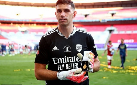 Arsenal gặp khó khăn lớn trước trận Siêu cúp Anh vì Covid-19