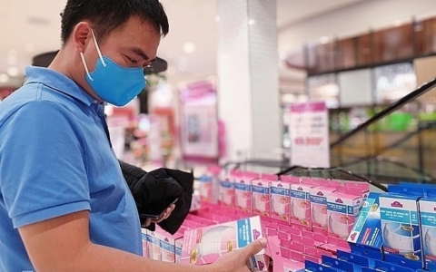 Nguy cơ nhiễm virus nếu dùng khẩu trang sai cách