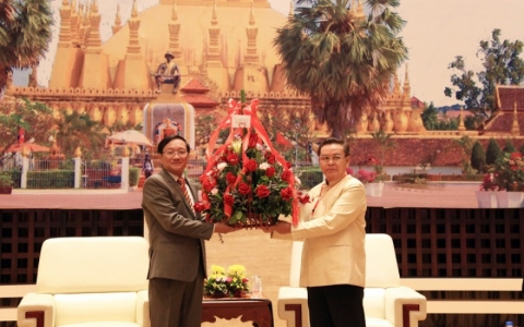 Việt Nam chúc mừng kỷ niệm 70 năm Mặt trận Lào xây dựng đất nước