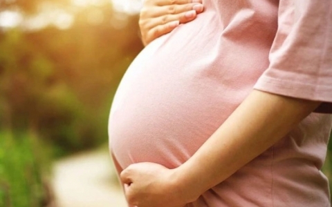 Mẹ bầu nhiễm adenovirus, thai nhi bị ảnh hưởng thế nào?