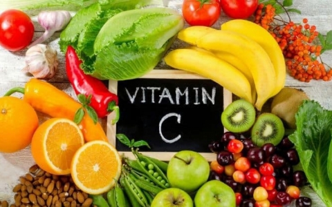 Ăn gì để tốt hơn cho sức khỏe khi trên 50 tuổi?