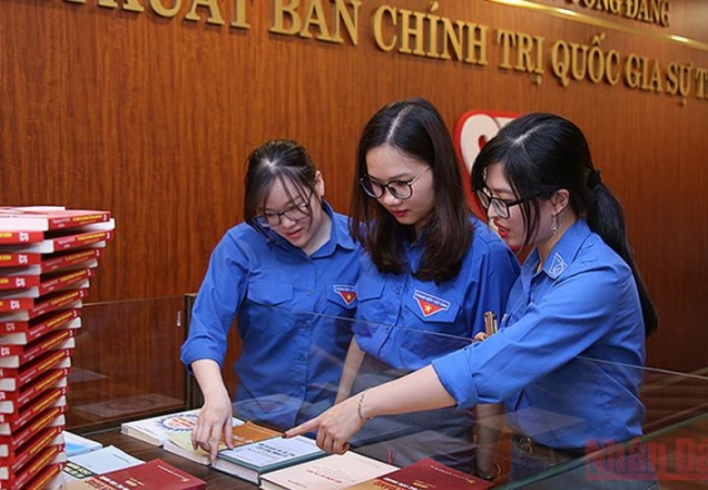 Khởi động cuộc thi giới thiệu sách về Chủ tịch Hồ Chí Minh