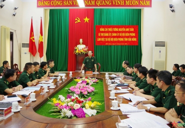 Thiếu tướng Nguyễn Anh Tuấn, Bí thư Đảng ủy, Chính ủy Bộ đội Biên phòng làm việc tại Bộ đội Biên phòng tỉnh Đắk Nông