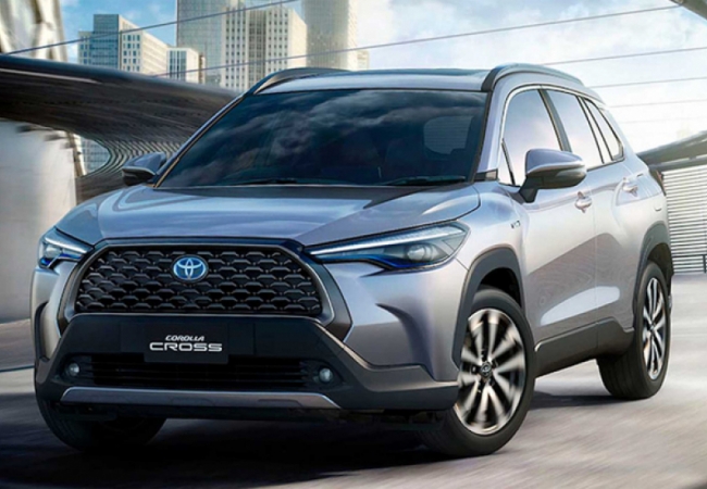 Toyota Corolla Cross giá từ 31.800 USD - crossover chiến lược mới