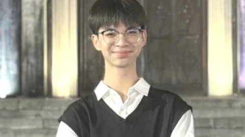 Một trường đạt 73 giải học sinh giỏi quốc gia, nam sinh l&agrave; thủ khoa m&ocirc;n văn