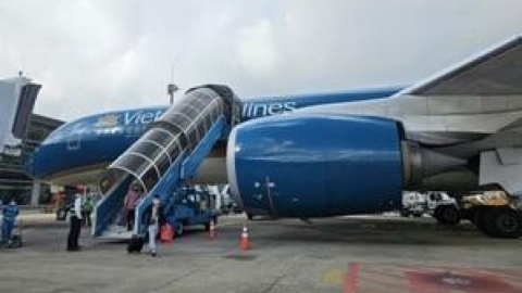 V&eacute; Tết vẫn "sốt cao"