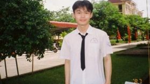 Thủ khoa tiếng Nga to&agrave;n quốc giải tr&iacute; bằng phim truyền h&igrave;nh d&agrave;i tập