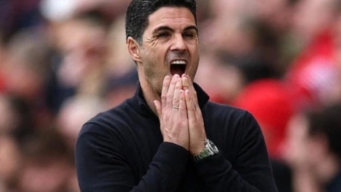 Arsenal thi đấu tệ hại, cổ động vi&ecirc;n đ&ograve;i sa thải HLV Mikel Arteta