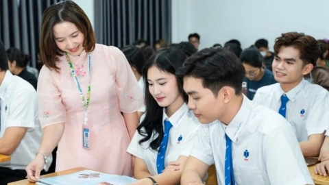 Bộ Gi&aacute;o dục y&ecirc;u cầu giảng vi&ecirc;n phải trung thực, minh bạch trong giảng dạy