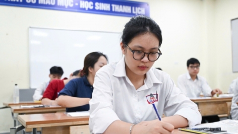 Thí sinh đau đầu chọn nguyện vọng vì đoán chắc điểm Toán, tiếng Anh thấp