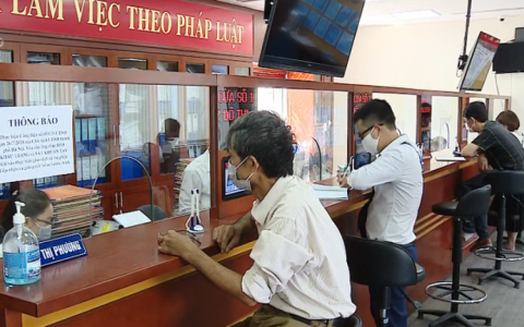 Chính phủ giảm gần 4.000 biên chế công chức năm 2021