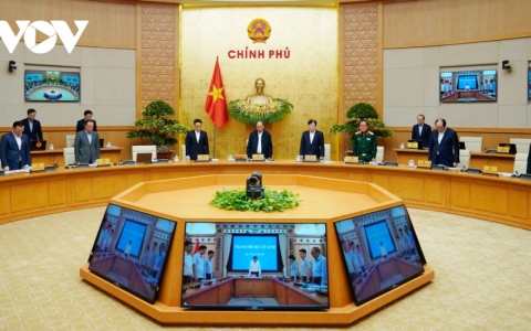 Chính phủ mặc niệm đồng bào, chiến sỹ hy sinh trong bão lũ