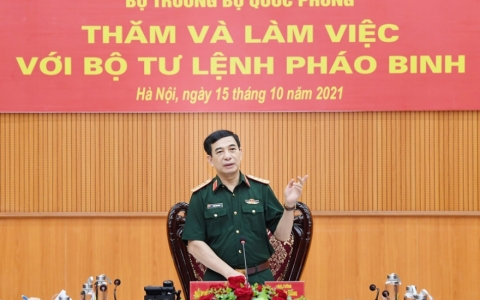 Đại tướng Phan Văn Giang thăm và làm việc với Binh chủng Pháo binh