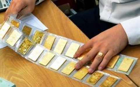Gi&aacute; v&agrave;ng h&ocirc;m nay, 21-10: V&agrave;ng thế giới tăng trở lại h&agrave;ng trăm USD