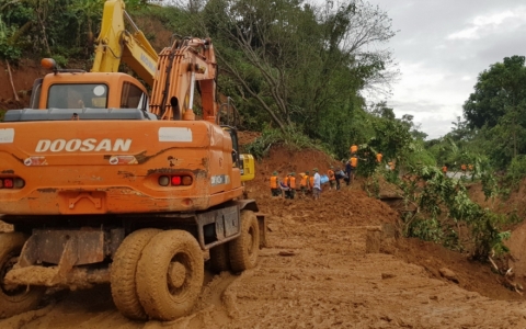 Huy động gần 6 nghìn người tham gia cứu hộ cứu nạn ở miền Trung