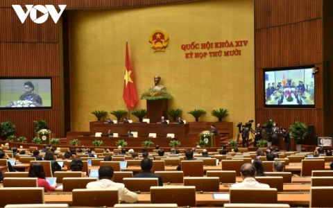 Quốc hội kết thúc tuần họp trực tuyến: Sôi nổi, thực chất