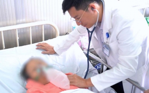 TPHCM: Bệnh viện Chợ Rẫy thông tin về trường hợp suýt "chết đuối trên cạn"