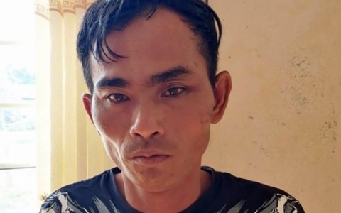 Đại u&yacute; c&ocirc;ng an bị bắn tại trụ sở