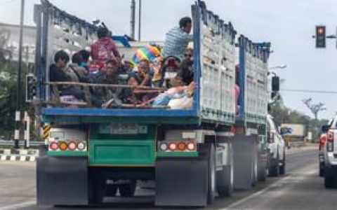 Xung đột bi&ecirc;n giới Th&aacute;i Lan - Campuchia: Hơn nửa triệu người sơ t&aacute;n