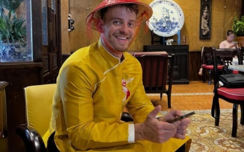 Anh T&acirc;y nức nở khen cơm nh&agrave; Việt Nam ngon miệng, tiết lộ m&oacute;n ăn g&acirc;y nghiện