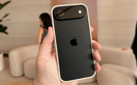 Gi&aacute; iPhone Air giảm gần chục triệu đồng, xuống mức thấp nhất từ khi l&ecirc;n kệ