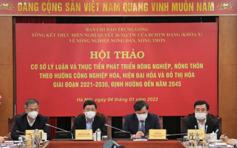 Ph&aacute;t triển n&ocirc;ng nghiệp, n&ocirc;ng th&ocirc;n theo hướng c&ocirc;ng nghiệp h&oacute;a, hiện đại h&oacute;a v&agrave; đ&ocirc; thị h&oacute;a