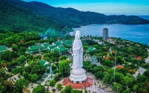 Top 10 điểm đến nội địa và quốc tế được du khách Việt Nam ưa chuộng nhất năm 2024