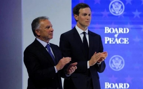 2 nh&acirc;n vật được &ocirc;ng Trump "chọn mặt gửi v&agrave;ng" gi&uacute;p giải quyết xung đột