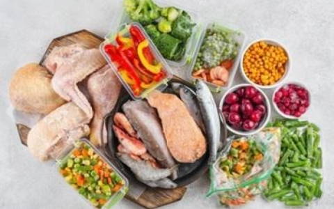 8 nguy cơ thường gặp v&agrave; c&aacute;ch ph&ograve;ng tr&aacute;nh ngộ độc thực phẩm dịp Tết