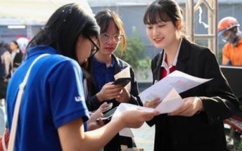 Đề xuất Chủ tịch H&agrave; Nội được quyết định th&agrave;nh lập trường đại học