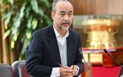 K&eacute;o nh&acirc;n t&agrave;i ở nước ngo&agrave;i về c&aacute;c trường l&agrave;m việc: Kh&ocirc;ng hẳn l&agrave; lương cao